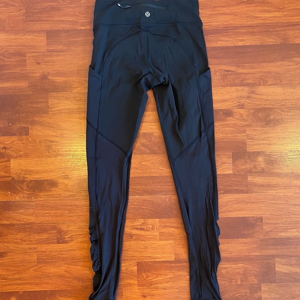 Lululemon size 4 black leggings